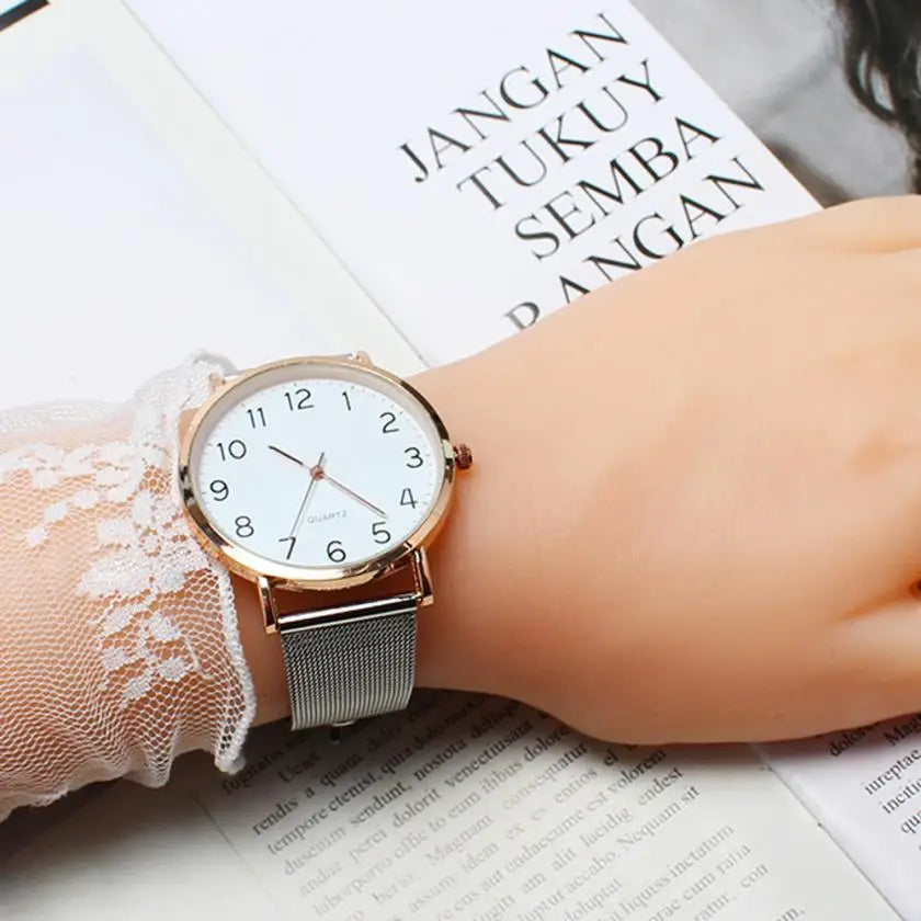 Luxury Hot Watch Men Fashion Sport Quartz Clock Mens Watches Unisex Simple Business Fashion Steel Strip Quartz Brand Wrist Watch
