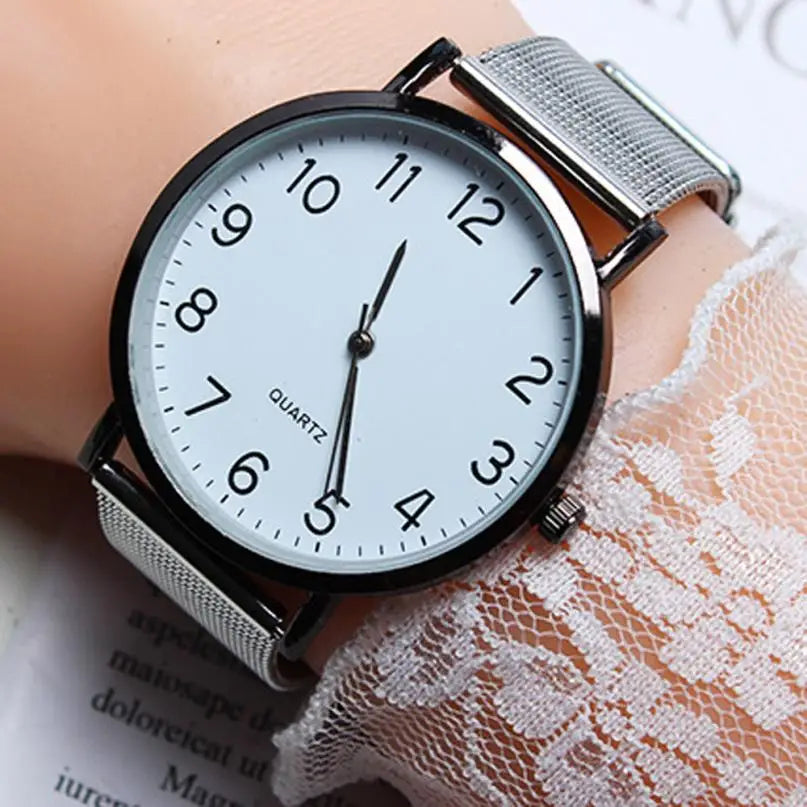 Luxury Hot Watch Men Fashion Sport Quartz Clock Mens Watches Unisex Simple Business Fashion Steel Strip Quartz Brand Wrist Watch