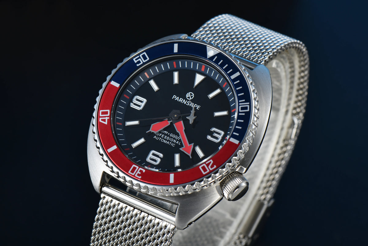 Luxury Men's Casual Red and Blue Watch, Fashionable Party Watch with NH35 Automatic Movement, Sapphire Glass, GMT Ceramic Bezel,